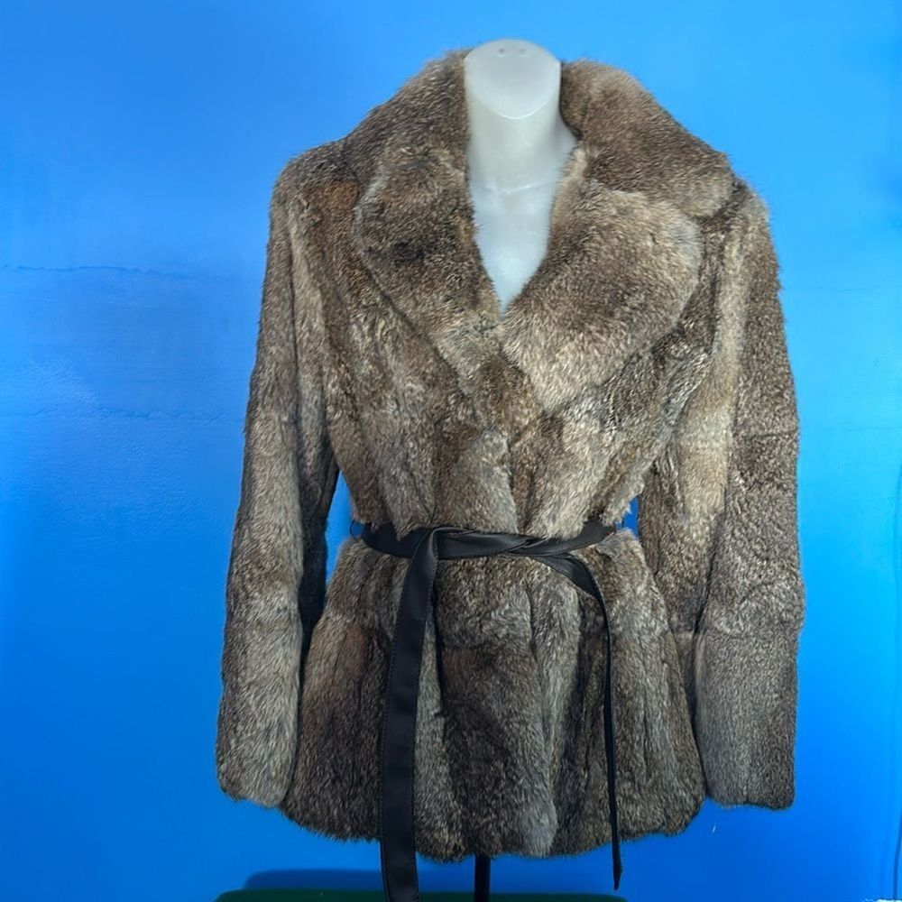 Opera Vintage Brown Rabbit Fur Coat – Small – Elegant Retro Winter Outerwear
